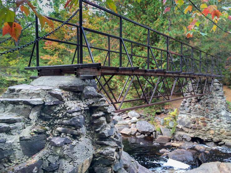 DUCHESNAY BRIDGE HORIZ